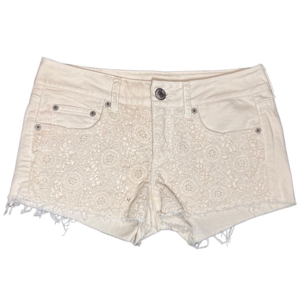 American Eagle floral crochet Jean stretch shorts color cream size 4